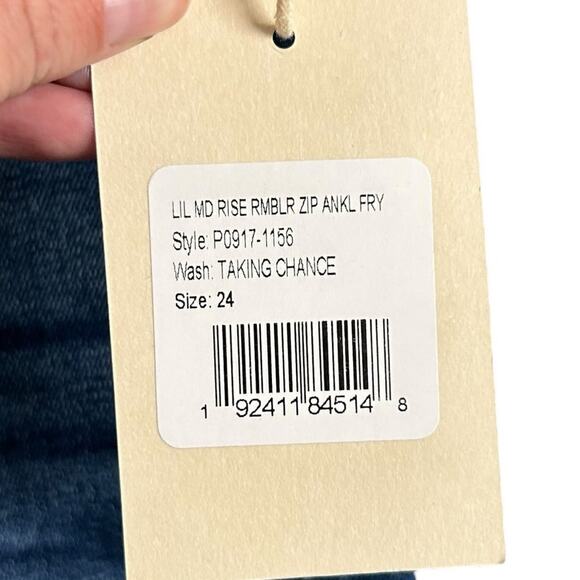 NWT Lil’ Mother Taking Chances Mid Rise Rambler Ankle Fray Womens Petite 24 / 2 - Picture 3 of 9